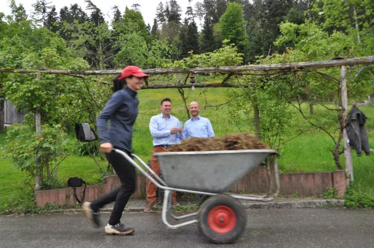 Claudia Zündel und Markus Zündel, Zusammenhalt der Familie im Zündelhof